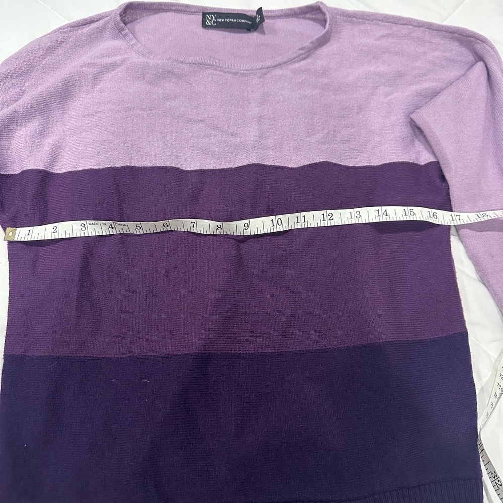 Sweater - Picture 4 of 5